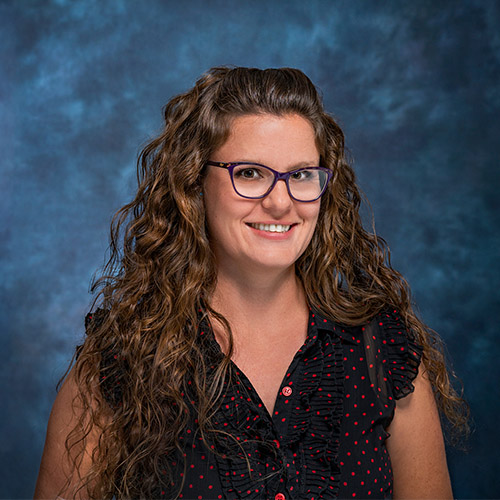 2021-IBE-Amanda-Headshot